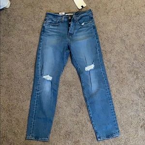 BRAND NEW LEVI JEANS WITH TAGS